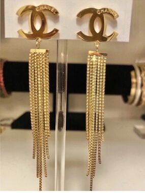 Fashion Jewelry 14K Gold Plated
CC interlocking Tassel Drop
Earrings